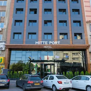 Mitte Port **** Smirne